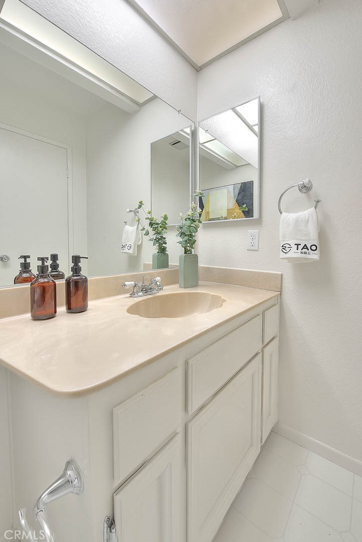 MLS #CV25246439 image #28