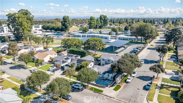 Image 49 of 51 For 5602 Verdura Ave