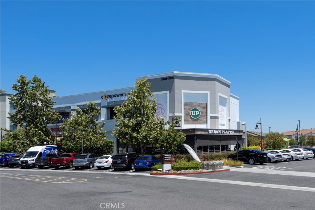 There is NO lack of local Shops, Restaurants, and Businesses...Urban Plates, OrangeTheory Fitness Brea, Reborn Coffee, Floyd's 99 Barber, and MORE!