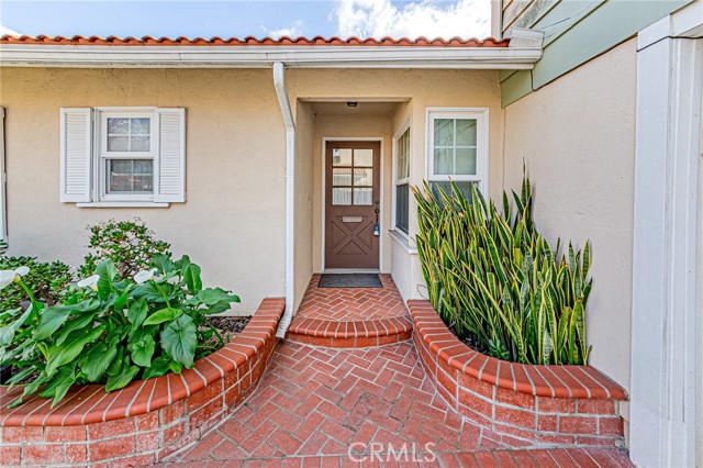 Detail Gallery Image 3 of 44 For 559 Traverse, Costa Mesa,  CA 92626 - 3 Beds | 2 Baths