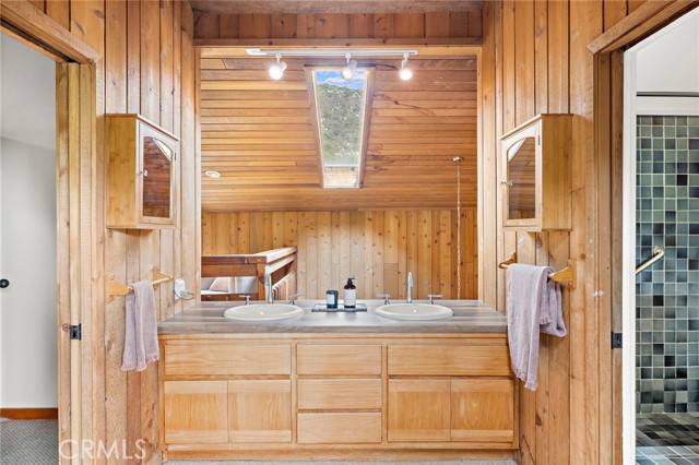 1304 Morningside Drive, Laguna Beach CA: https://media.crmls.org/medias/97a38d0b-b0e3-48b6-8b4b-7599a0da4658.jpg