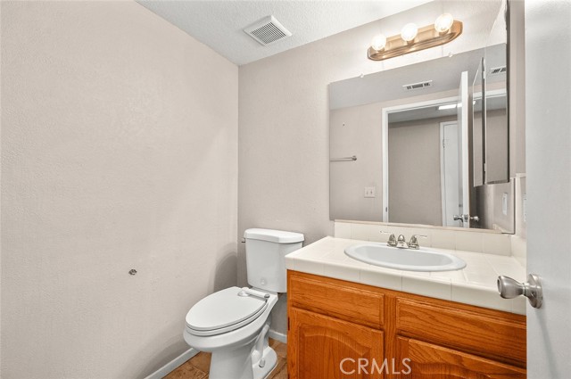 Detail Gallery Image 18 of 46 For 31348 Huron St, Temecula,  CA 92592 - 3 Beds | 2/1 Baths