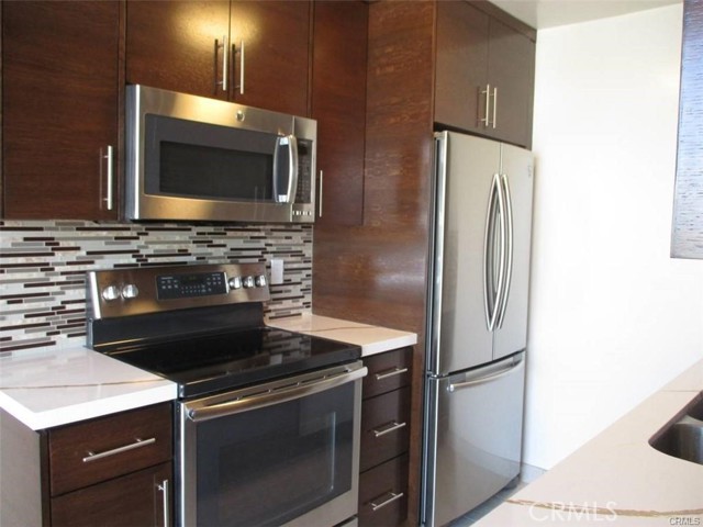 Detail Gallery Image 1 of 17 For 375 Atlantic Ave #702,  Long Beach,  CA 90802 - 2 Beds | 2 Baths