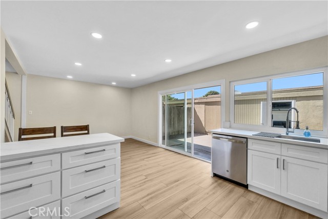10358 Powderhorn River Court, Fountain Valley CA: https://media.crmls.org/medias/97a4c5cb-4d8c-4f8e-9760-1ebcd78dfe65.jpg