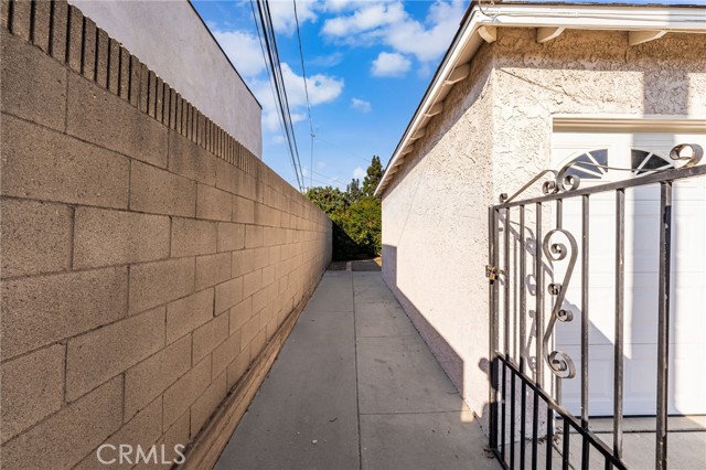 Detail Gallery Image 35 of 41 For 5361 Bridgeview Ave, Pico Rivera,  CA 90660 - 5 Beds | 2 Baths