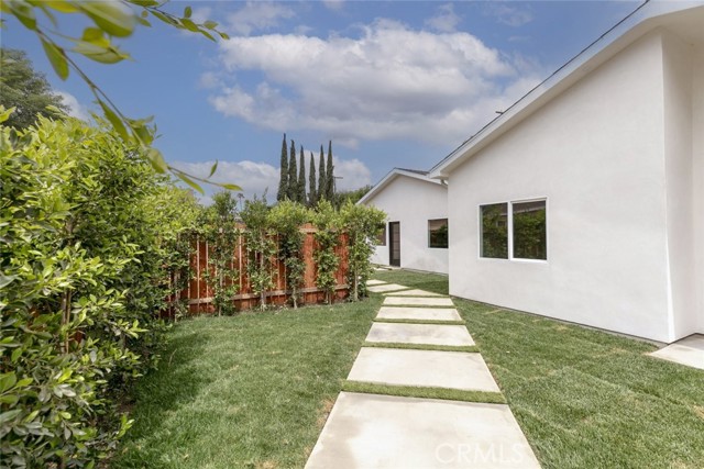 15009 Wyandotte Street, Van Nuys CA: https://media.crmls.org/medias/97a6f246-84c1-4176-9262-38f88f400aab.jpg