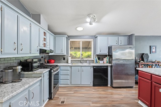 Detail Gallery Image 11 of 50 For 24799 Split Rail Rd, Wildomar,  CA 92595 - 2 Beds | 2 Baths