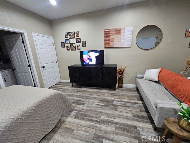 Detail Gallery Image 8 of 19 For 16039 Ceres Ave, Fontana,  CA 92335 - 4 Beds | 4/1 Baths