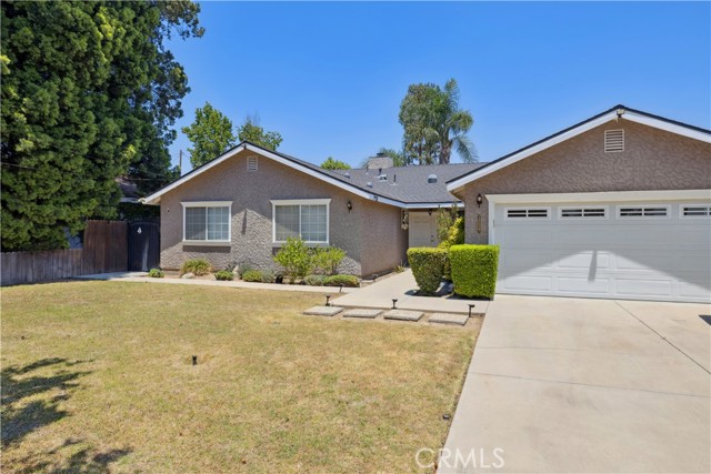 18627 Arminta Street, Reseda CA: https://media.crmls.org/medias/97a921bf-4f78-4d94-beed-3e14a7b27657.jpg