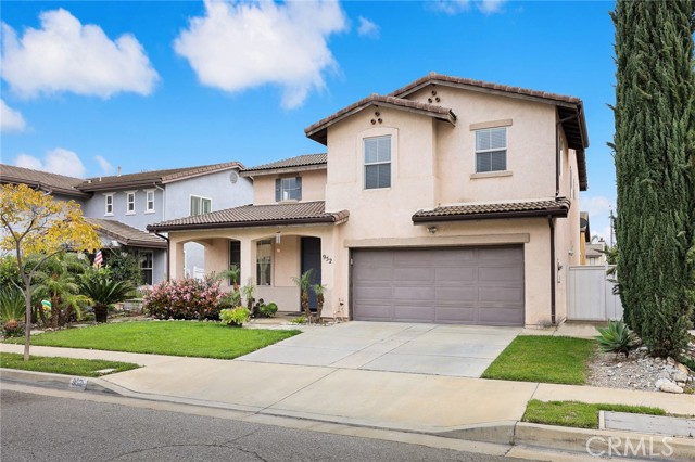 952 Momax St, Azusa, CA 91702