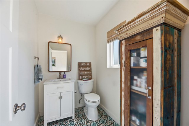 1002 3rd St, Hermosa Beach, California 90254, 4 Bedrooms Bedrooms, ,2 BathroomsBathrooms,Residential,For Sale,3rd St,SB26070138