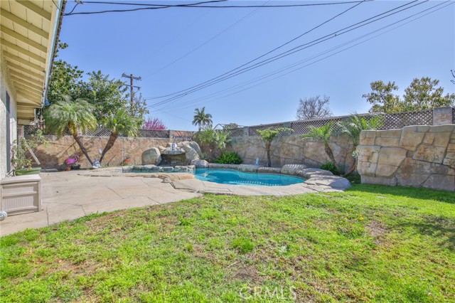 Detail Gallery Image 19 of 23 For 10246 Julius, Downey,  CA 90241 - 4 Beds | 2 Baths