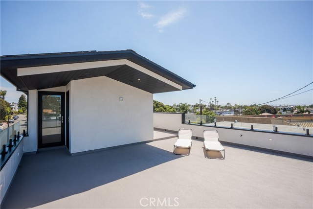 Detail Gallery Image 17 of 32 For 521 1/2 Iris, Corona Del Mar,  CA 92625 - 2 Beds | 2/1 Baths