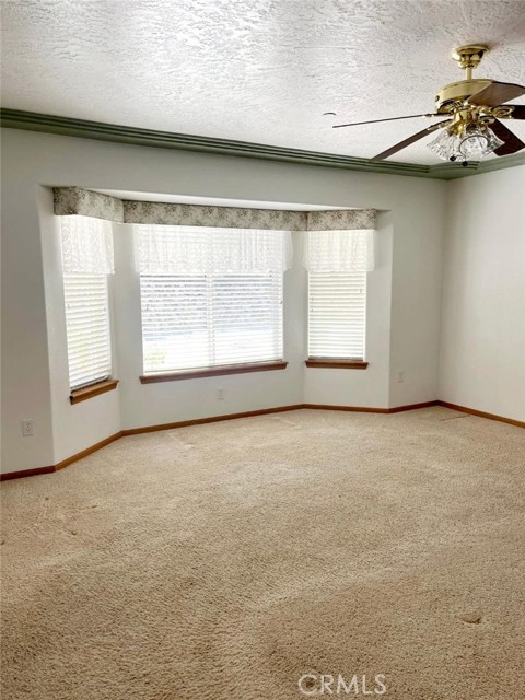 Detail Gallery Image 14 of 26 For 325 Canyon Rd, Pinon Hills,  CA 92372 - 3 Beds | 2 Baths