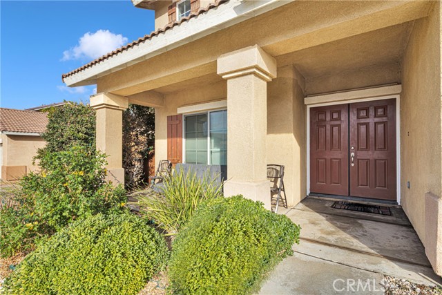 Detail Gallery Image 3 of 33 For 12839 Fencerider Way, Victorville,  CA 92392 - 3 Beds | 2/1 Baths