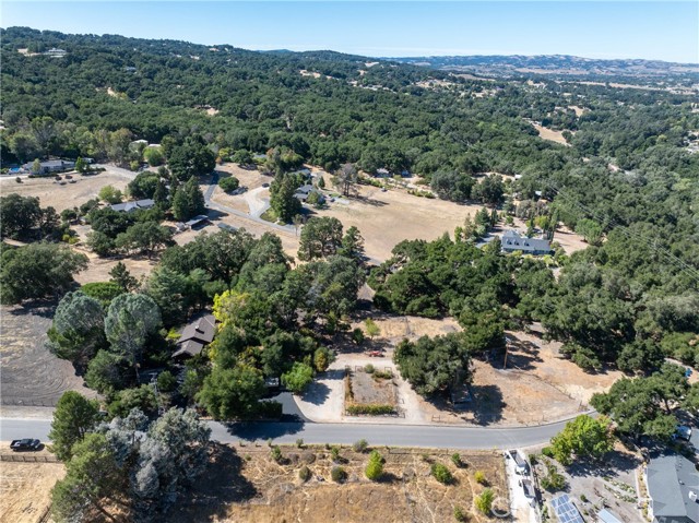 2480 Ardilla Road, Atascadero CA: https://media.crmls.org/medias/97ab2aae-f7c1-4bb1-91e5-b6606fcd2fcc.jpg