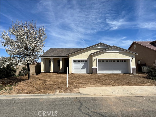 Detail Gallery Image 1 of 17 For 8575 Stockton Ave, Hesperia,  CA 92344 - 4 Beds | 2 Baths