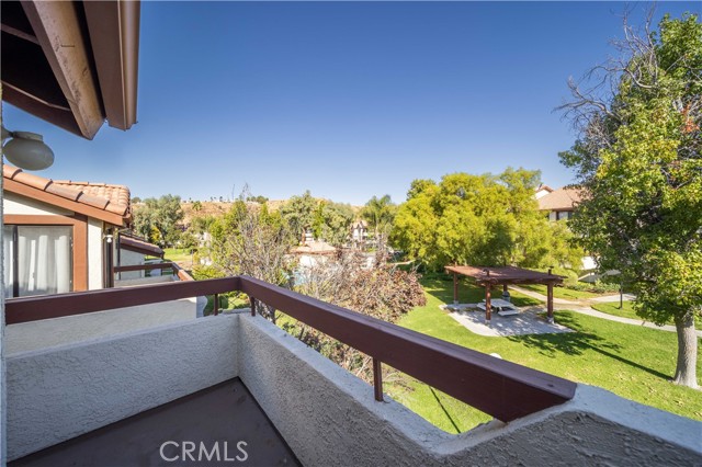 Detail Gallery Image 16 of 18 For 18053 Sundowner Way #622,  Canyon Country,  CA 91387 - 3 Beds | 2 Baths