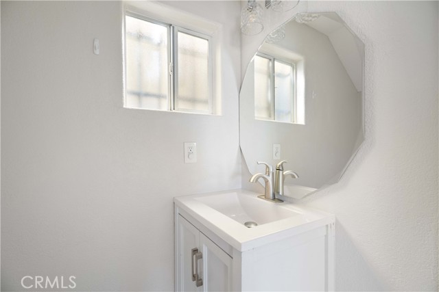 12506 South Mona photo 3