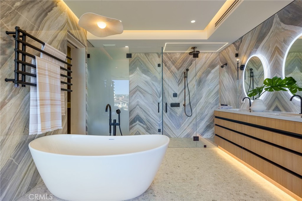 MLS #OC25242053 image #23