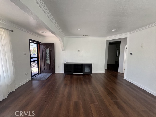 11043 Bexley Drive, Whittier CA: https://media.crmls.org/medias/97ad058d-2bb3-4da2-b06a-4f73fb3f7aaa.jpg
