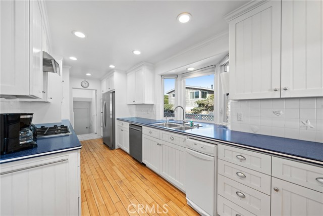 16685 S Pacific Avenue, Sunset Beach CA: https://media.crmls.org/medias/97ad9a88-df5d-4cb2-a35a-5ec0c5e5263d.jpg