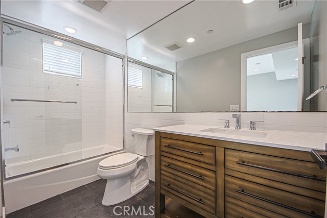 Detail Gallery Image 4 of 37 For 5351 Lexington Avenue, Hollywood,  CA 90029 - 4 Beds | 5 Baths