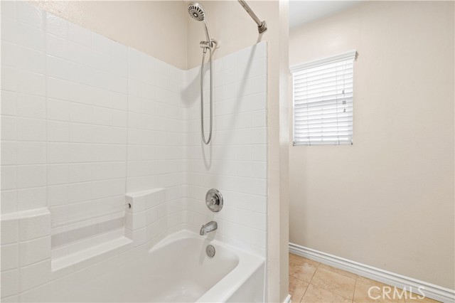 27139 Saddlepeak Trail, Valencia CA: https://media.crmls.org/medias/97add36b-eb3a-42b1-9a4e-db79362b32de.jpg