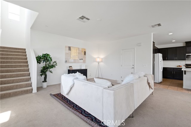 Detail Gallery Image 13 of 37 For 2890 S via Belamaria, Ontario,  CA 91762 - 4 Beds | 2/1 Baths