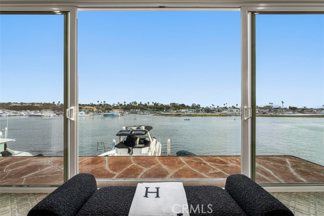 Detail Gallery Image 38 of 75 For 409 Morning Star, Newport Beach,  CA 92660 - 5 Beds | 5/1 Baths