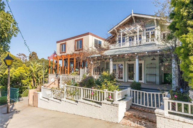 404 17th Street, Manhattan Beach, California 90266, 3 Bedrooms Bedrooms, ,2 BathroomsBathrooms,Residential,Sold,17th,SB21090546