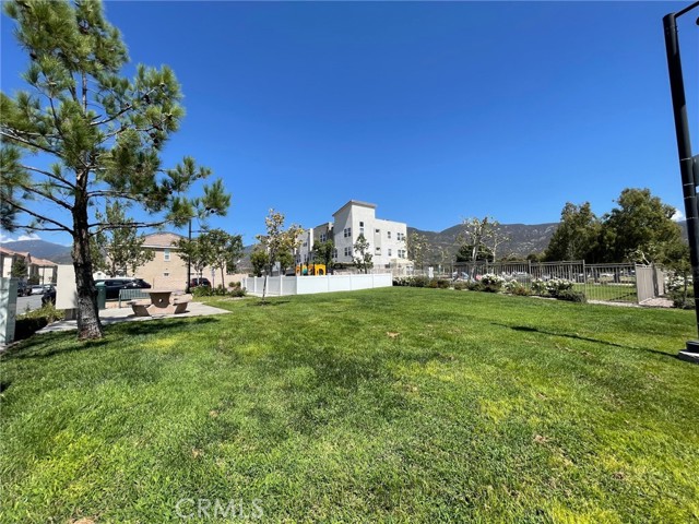 Detail Gallery Image 29 of 33 For 5374 N Alumni Ln, San Bernardino,  CA 92407 - 3 Beds | 2/1 Baths