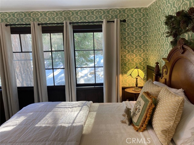 520 Millburn Road, Lake Arrowhead CA: https://media.crmls.org/medias/97b27205-e62d-4f0d-9fb0-26f655e71432.jpg