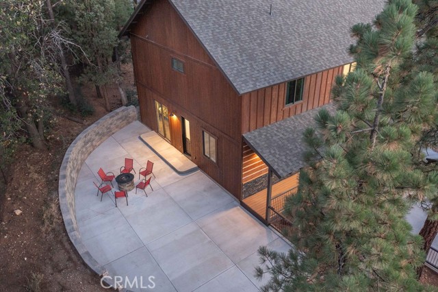 43778 Colusa Drive, Big Bear Lake CA: https://media.crmls.org/medias/97b2d812-cf69-49bd-95df-5ba764c3e592.jpg