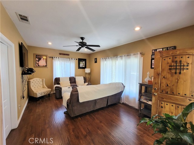 Detail Gallery Image 7 of 24 For 1265 W Mission Bld, Pomona,  CA 91766 - 3 Beds | 2 Baths