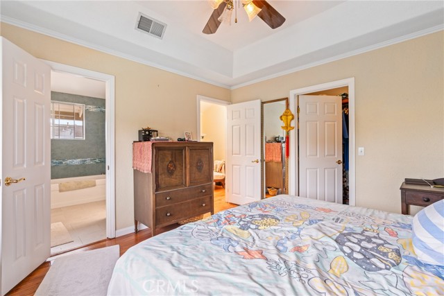 Detail Gallery Image 13 of 14 For 6351 Gloria Dr, Huntington Beach,  CA 92647 - 4 Beds | 2 Baths