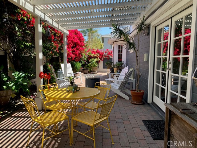 Detail Gallery Image 23 of 49 For 2617 Huntington Ln #B,  Redondo Beach,  CA 90278 - 4 Beds | 2/1 Baths