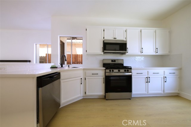 Detail Gallery Image 19 of 43 For 16532 Sir Barton Way, Moreno Valley,  CA 92551 - 3 Beds | 2/1 Baths