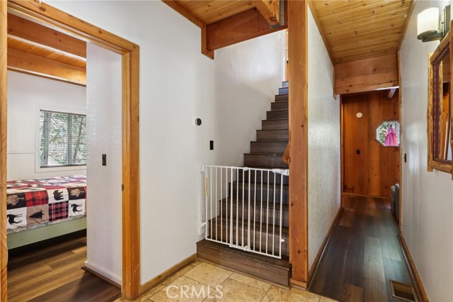 Detail Gallery Image 18 of 43 For 788 Silver Tip, Big Bear Lake,  CA 92315 - 3 Beds | 3 Baths