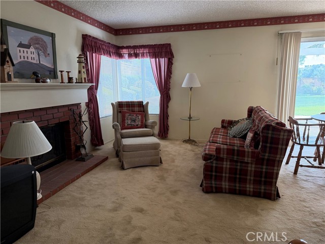 Detail Gallery Image 15 of 24 For 22636 Cardiff, Saugus,  CA 91350 - 3 Beds | 3 Baths