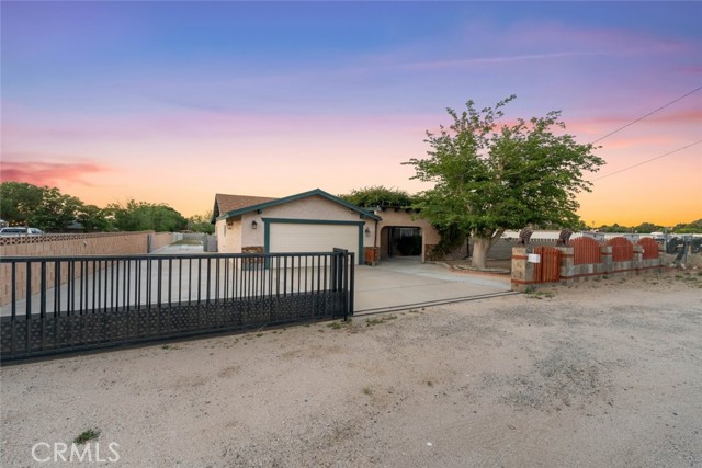 5111 W Avenue M2, Lancaster CA: https://media.crmls.org/medias/97b62a63-8f3d-48ab-a199-72a7be677ac5.jpg