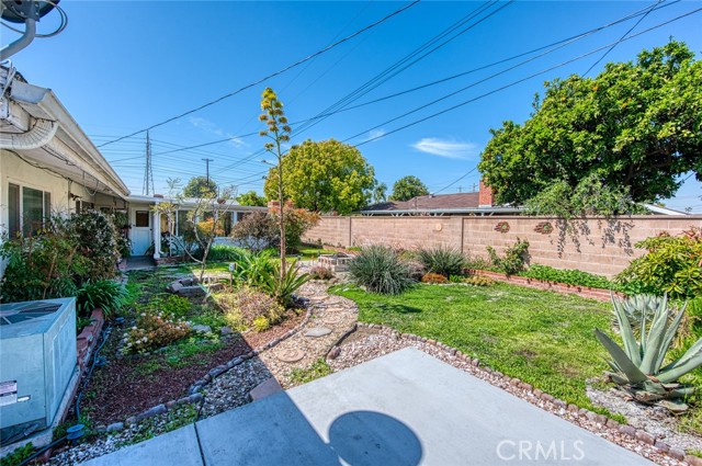 Detail Gallery Image 18 of 20 For 2661 W Chanticleer Road, Anaheim,  CA 92804 - 3 Beds | 2/1 Baths