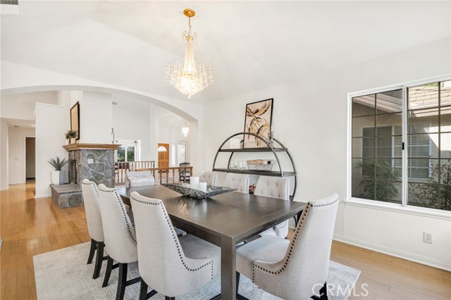 Detail Gallery Image 21 of 55 For 18830 Beechtree Ln, Porter Ranch,  CA 91326 - 5 Beds | 4/1 Baths