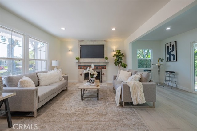 Detail Gallery Image 15 of 32 For 6535 Comanche Ave, Winnetka,  CA 91306 - 3 Beds | 2 Baths