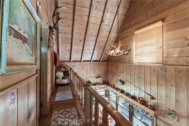 Detail Gallery Image 13 of 31 For 28810 Cedar Dr, Lake Arrowhead,  CA 92352 - 3 Beds | 2 Baths