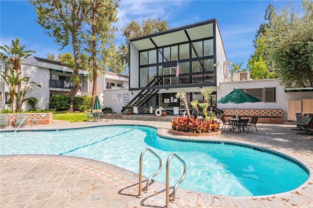 Detail Gallery Image 28 of 34 For 18645 Hatteras St #203,  Tarzana,  CA 91356 - 1 Beds | 1 Baths