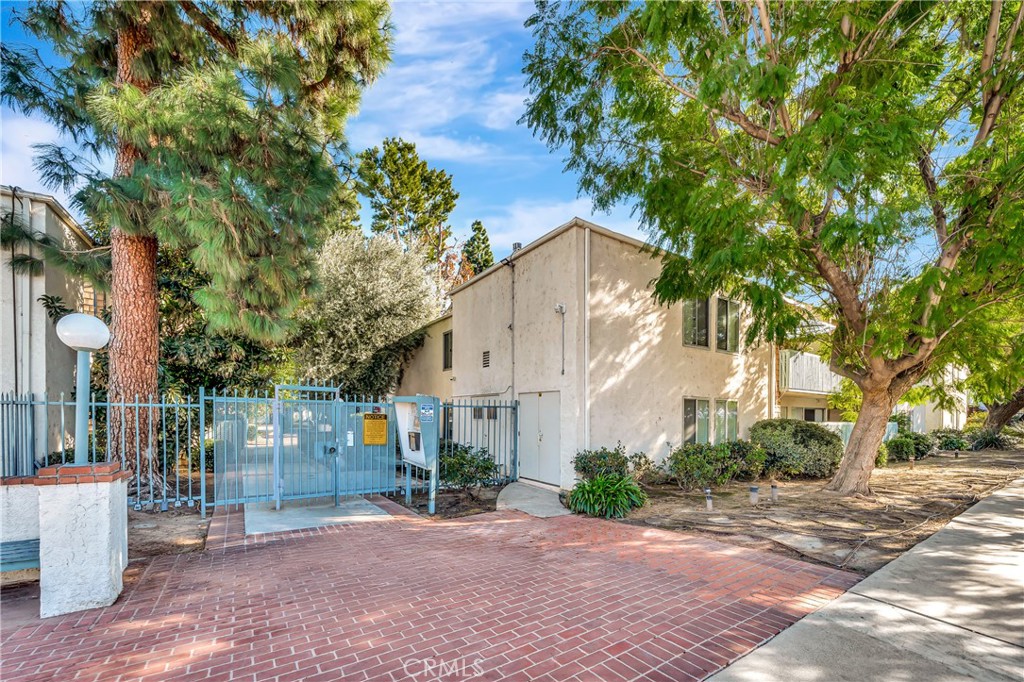 5700 Etiwanda Avenue #280