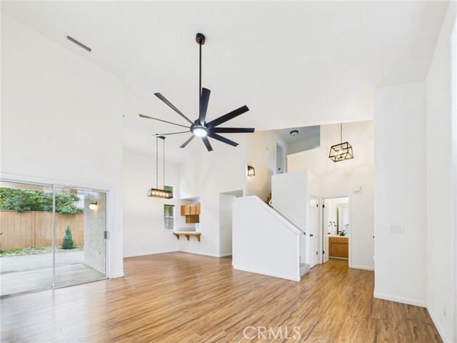 Detail Gallery Image 3 of 46 For 10781 N Windham Bay Cir, Fresno,  CA 93730 - 3 Beds | 2/1 Baths