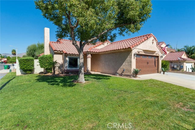 Detail Gallery Image 1 of 1 For 23354 Swan St, Moreno Valley,  CA 92557 - 2 Beds | 2 Baths