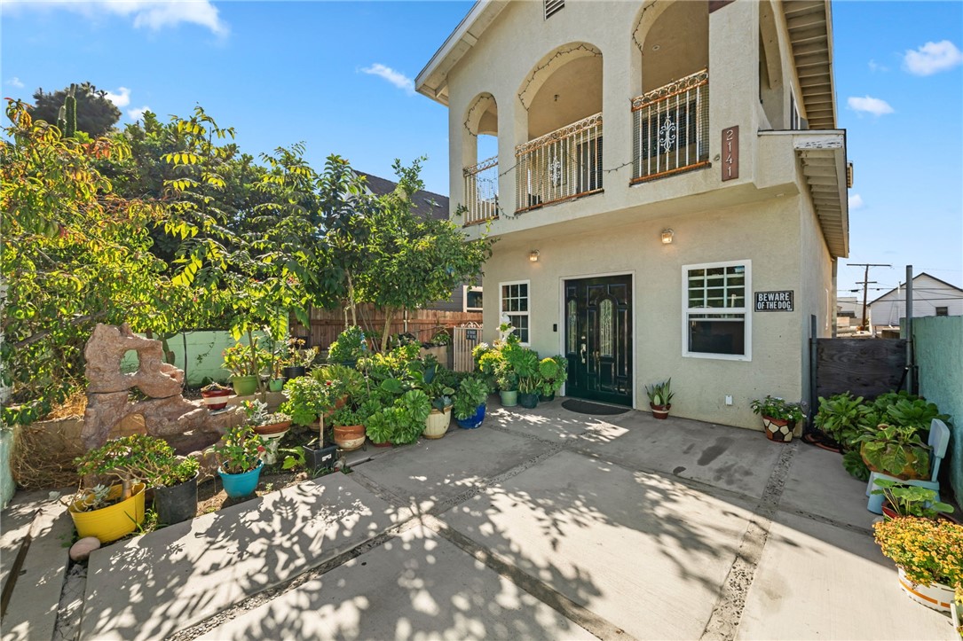 Detail Gallery Image 4 of 20 For 2141 Harrison Ave, San Diego,  CA 92113 - 4 Beds | 2/1 Baths